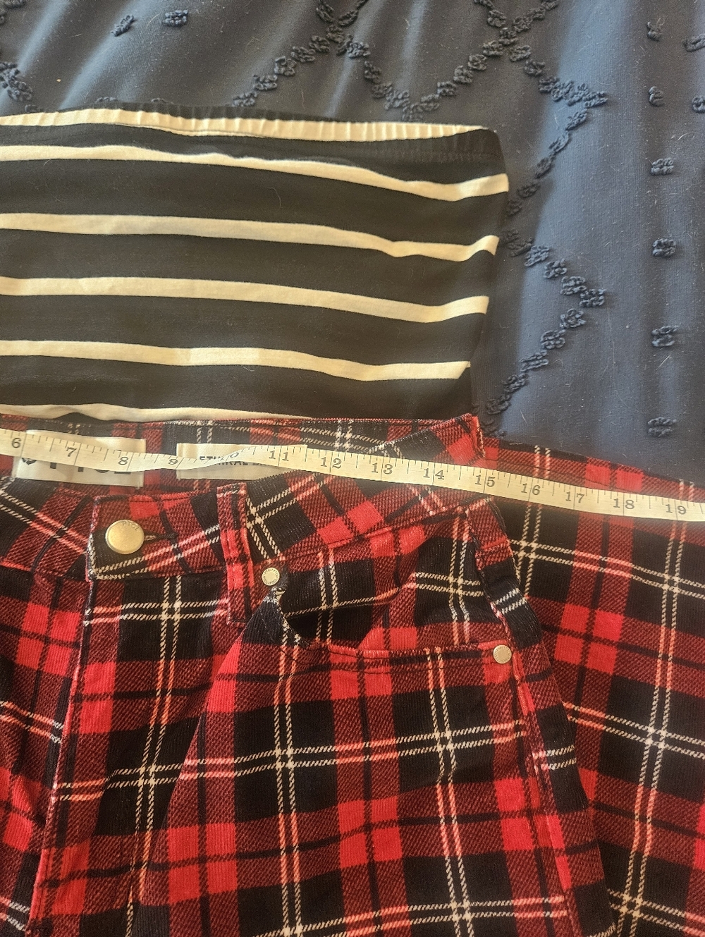 No Doubt - Gwen Stefani - PTCL Plaid Pants & Black White Tube Top - Picture 8 of 12